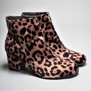 A New Day Leopard Print Booties Side Zipper Closure Women's Size 6.5